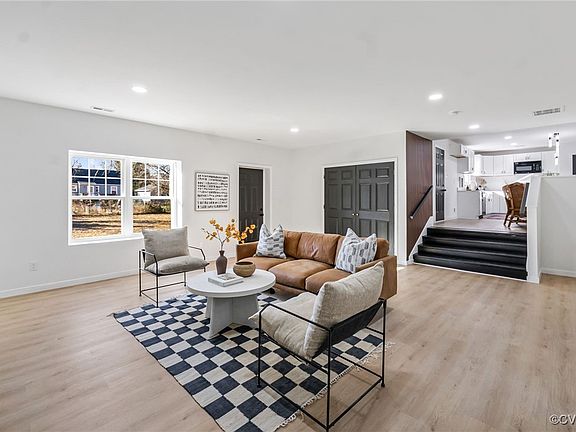 3rd image of 2115 Westover Ave