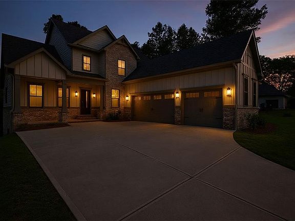 2nd image of 5676 Meadow View Dr