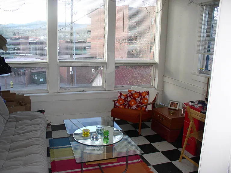 4 Boulder Crescent St #6 — Photo 9