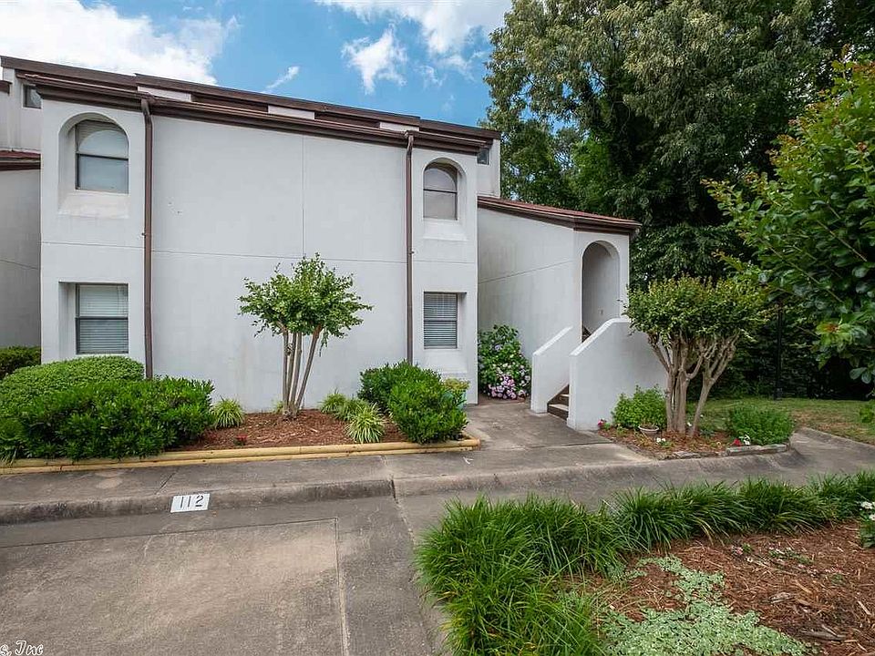 1st image of 301 Kings Row Dr APT 111