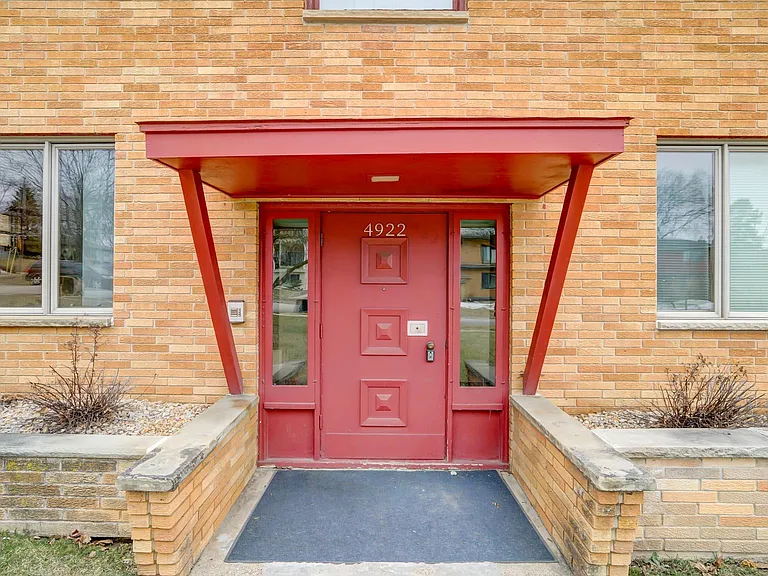 4922 Ascot Ln #1 — Photo 3