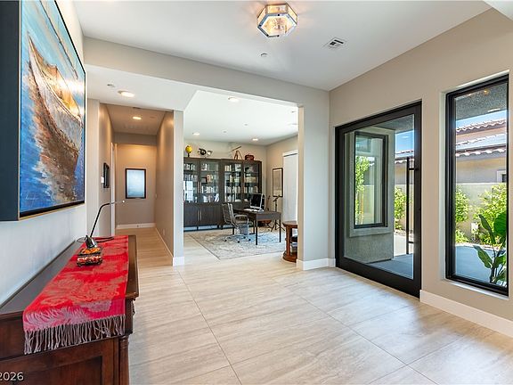3rd image of 446 Highview Ridge Ave