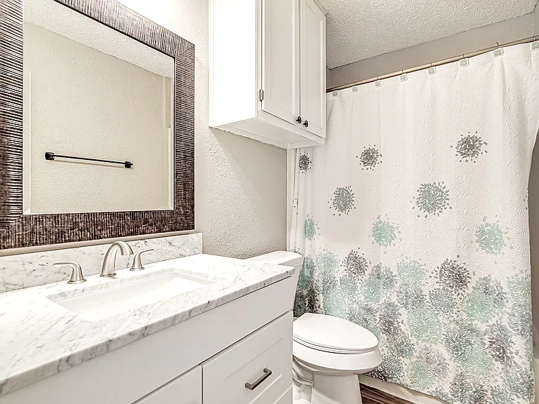 937 Springhill Dr — Photo 16