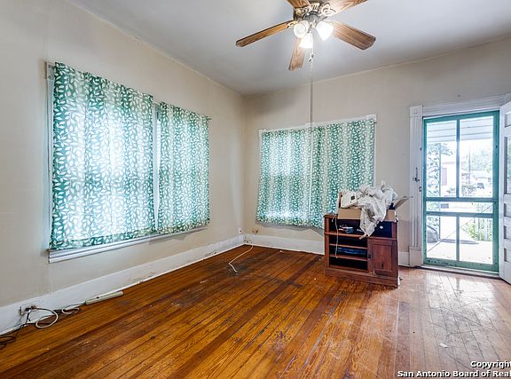 5th image of 301 E Franciscan