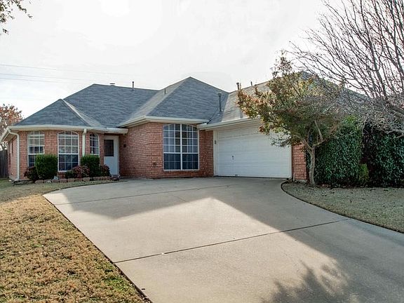 3rd image of 2625 Bauer Dr
