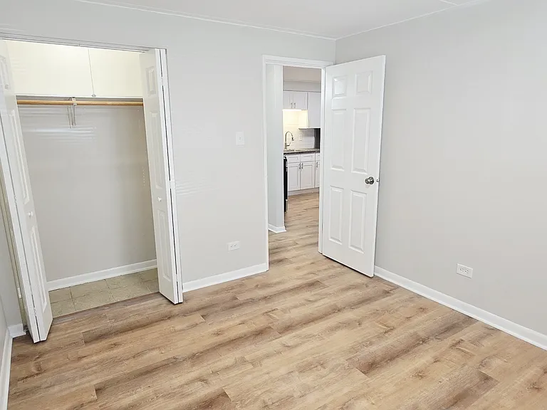 11013 S Lloyd Dr #4 — Photo 11