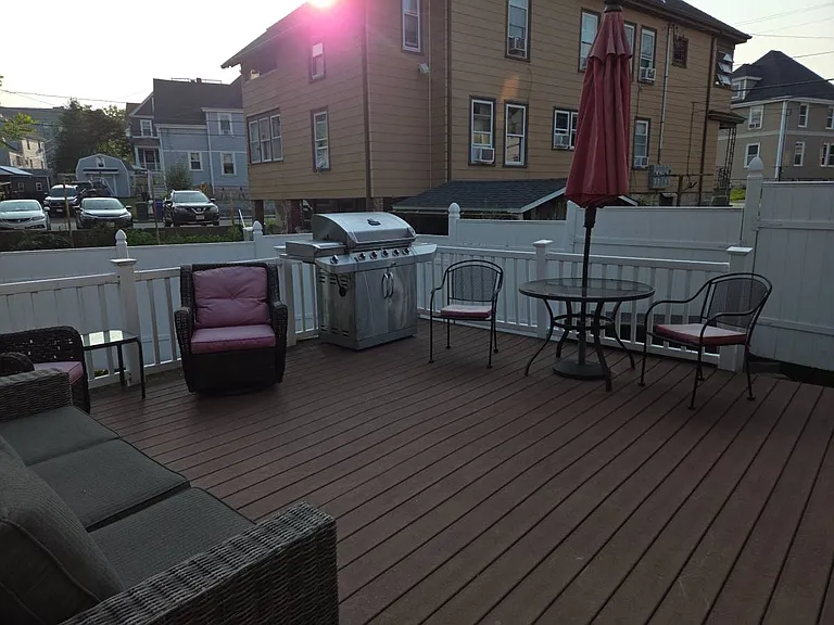 26 Pearl St — Photo 12