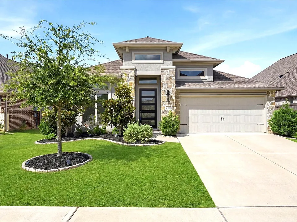 2202 Mallow Ln