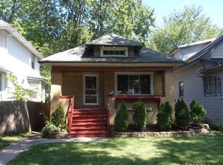 1166 Home Ave, Oak Park, IL 60304