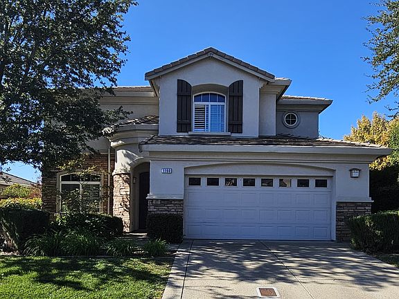 2nd image of 1160 Villagio Dr