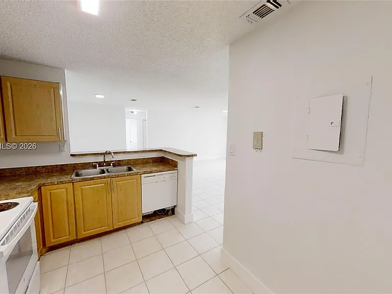 11255 W Atlantic Blvd #106 — Photo 15