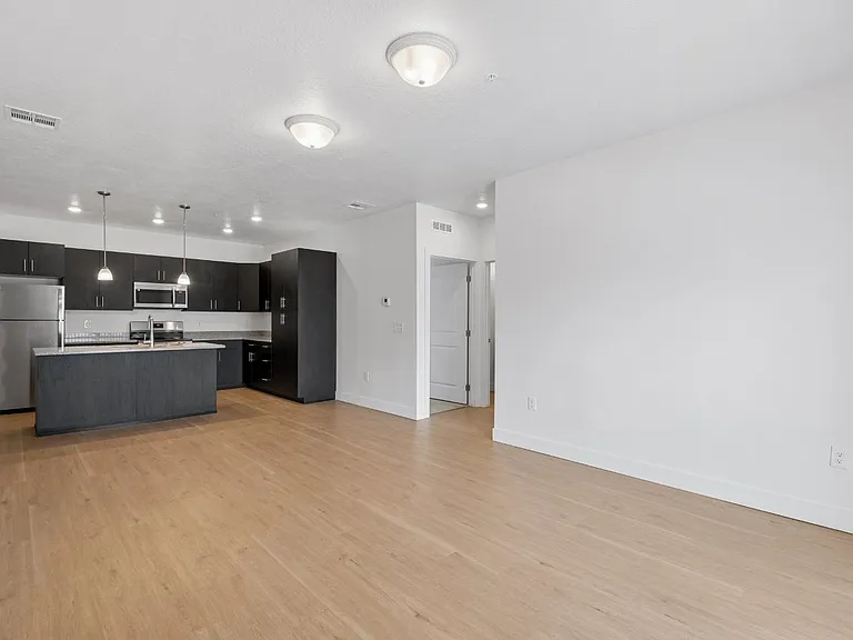 Lex Apartments — Photo 11