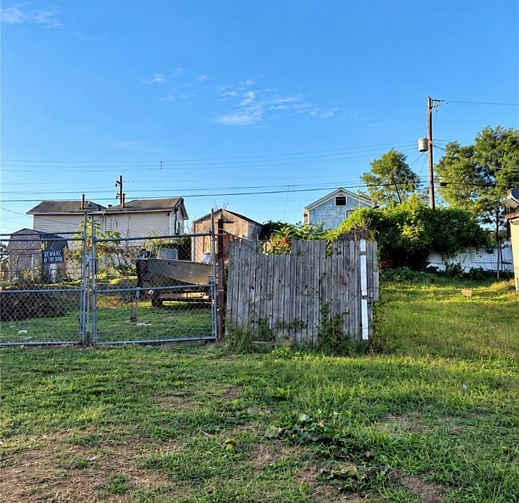 2nd image of 1818 Jefferson Ave