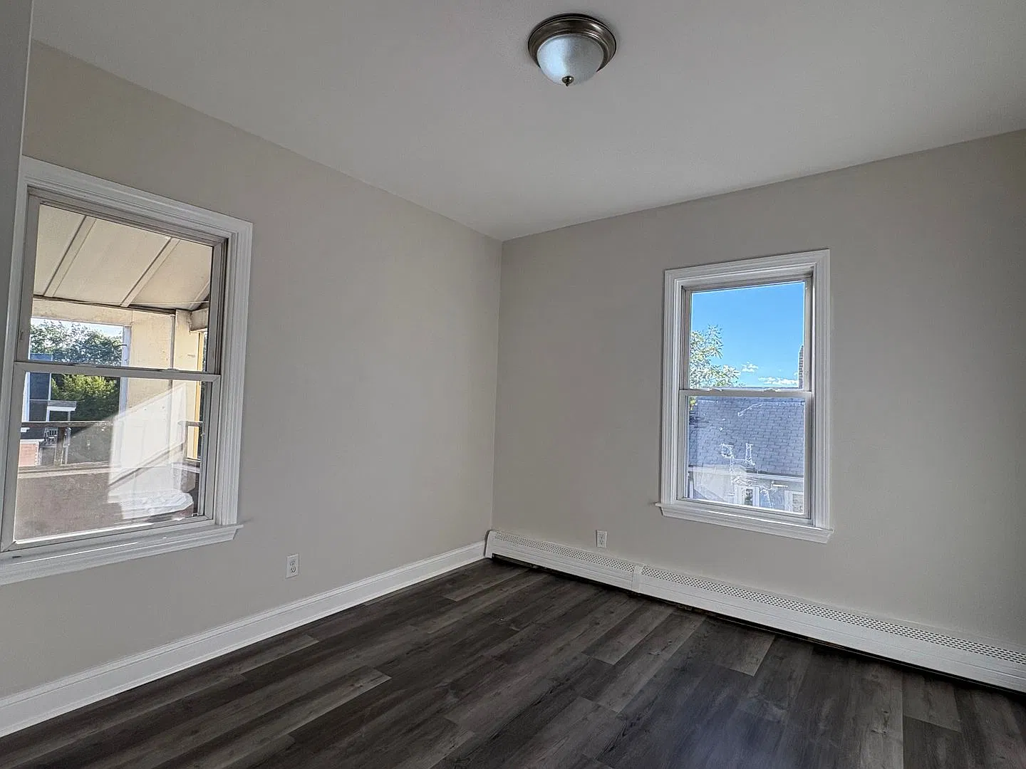 680 W Main Street - Blue Pod — Photo 1