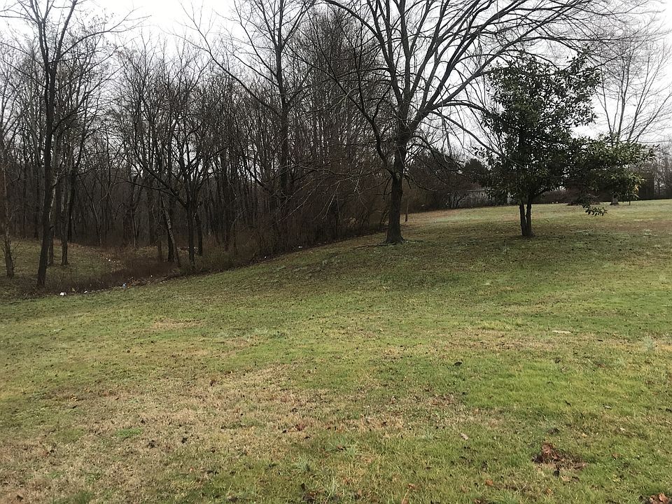 2nd image of 108 Williams Ln