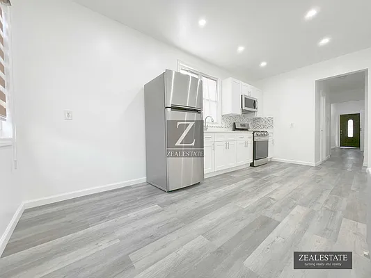 Rented by ZealEstate Group Inc | media 9