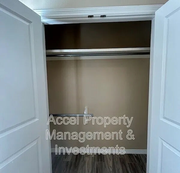 1008 W La Pointe Ave #3 — Photo 10
