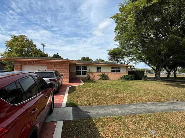 4809 NW 9th Street, Plantation, FL 33317