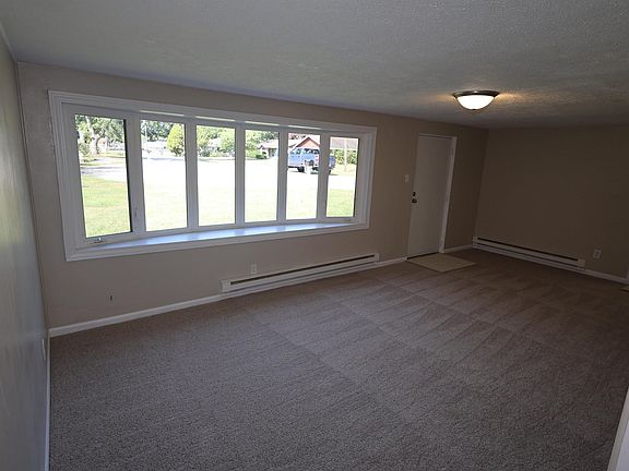 5th image of 27437 Zentz Dr