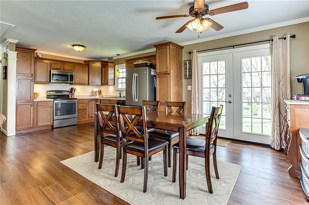 525 E 2nd St, Lawson, MO 64062 Zillow