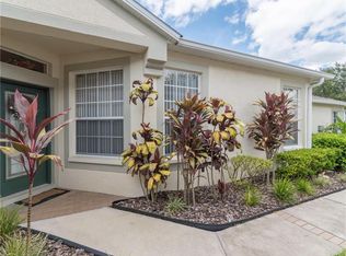 6073 Sandhill Ridge Dr, Lithia, FL 33547