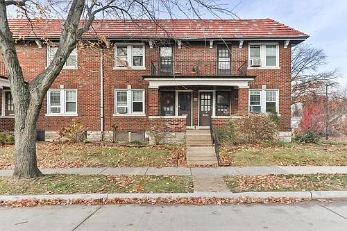 1401 Woodland Dr Photo 1