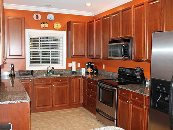 2nd image of 4930 Lake Palmetto Ln