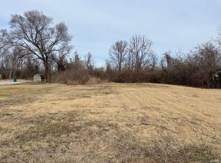 113 Edwards St, Cahokia, IL 62206