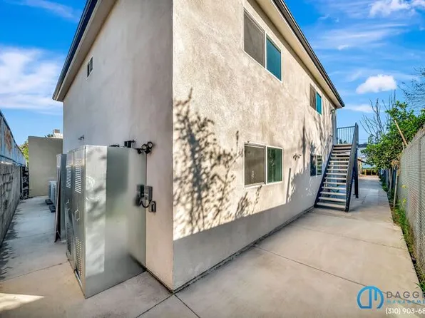 11845 Hamlin St #1/2-1, North Hollywood, CA 91606