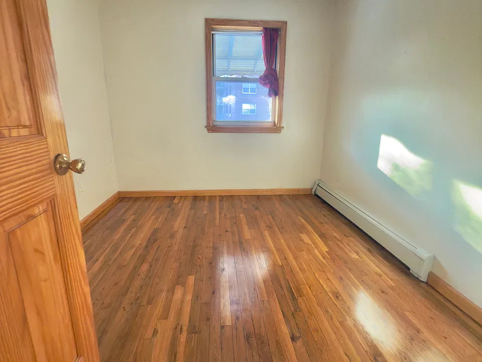 7149 Parsons Blvd #3