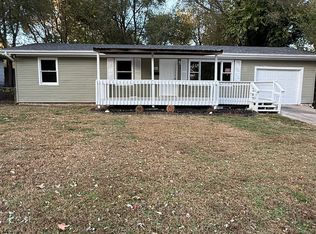 3211 W Walnut St, Springfield, MO 65802