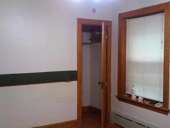5th image of 5428 W Cornelia 1st Floor Only #1st Floor