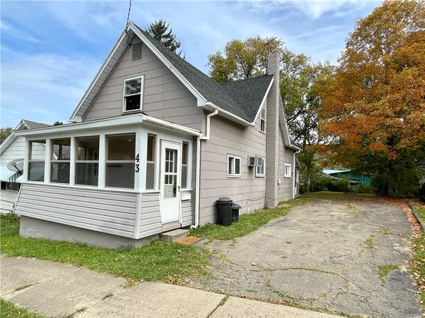 43 Welch Ave, Bradford, PA 16701