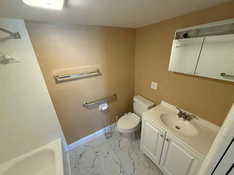 21280 Brinson Ave #203 — Photo 19