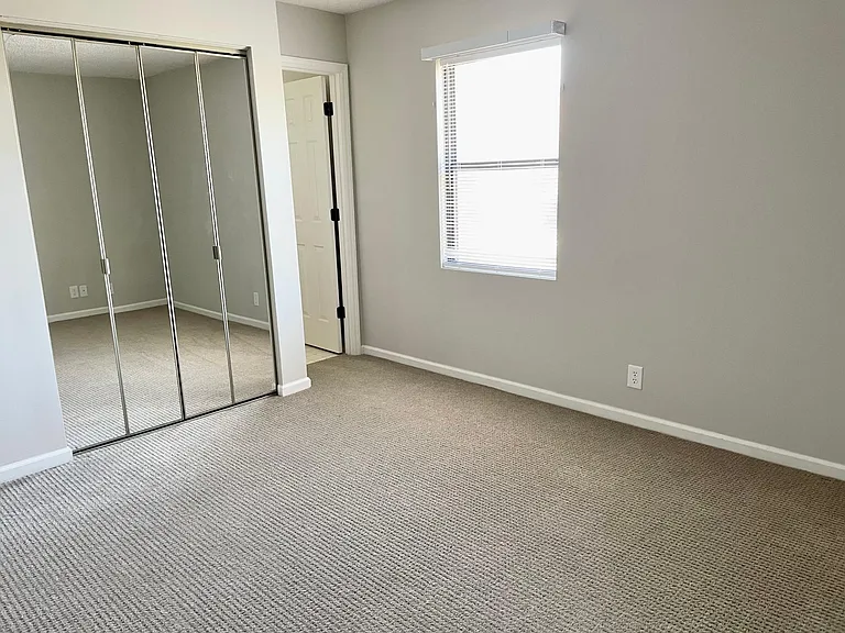 110 Heywood Rd — Photo 15
