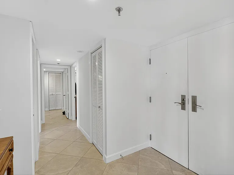 4041 Gulf Shore Blvd N #1807 — Photo 28