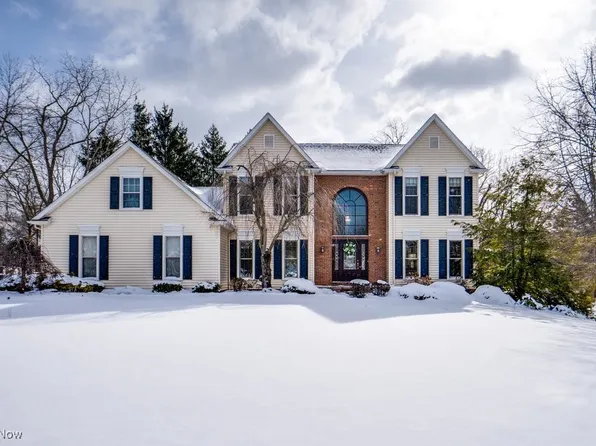 7509 Lakedge Ct, Hudson, OH 44236