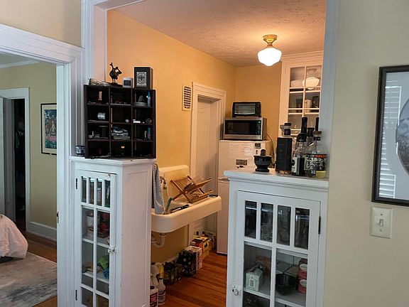 built-in cabinets with gas stove
