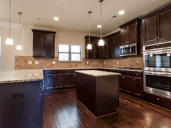 5th image of 4026 Cherry Wood Dr