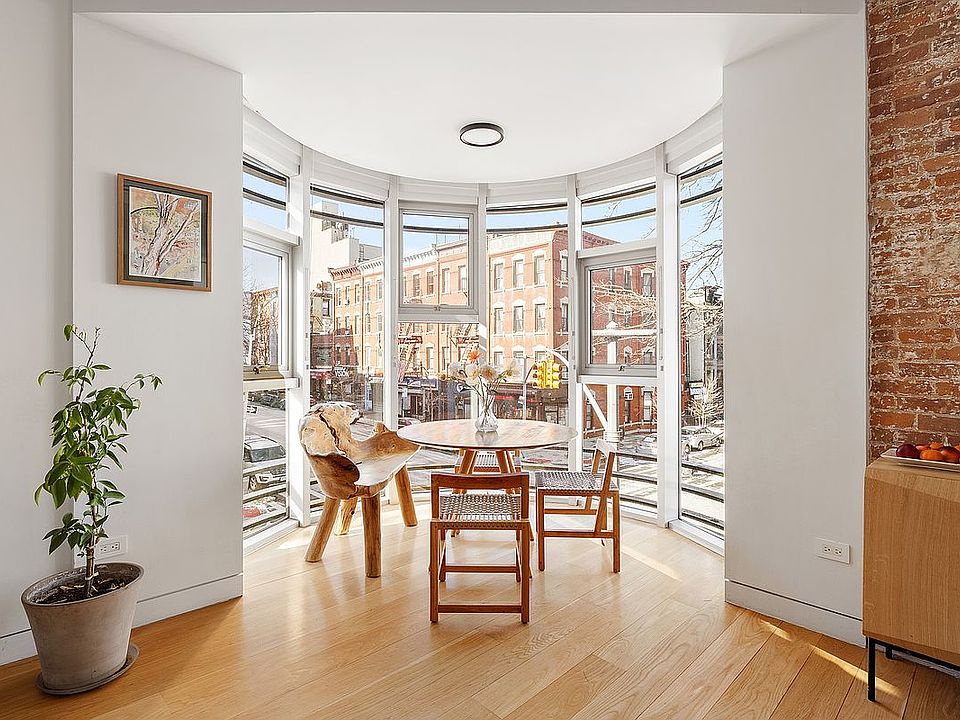 1st image of 187 7th Ave #1
