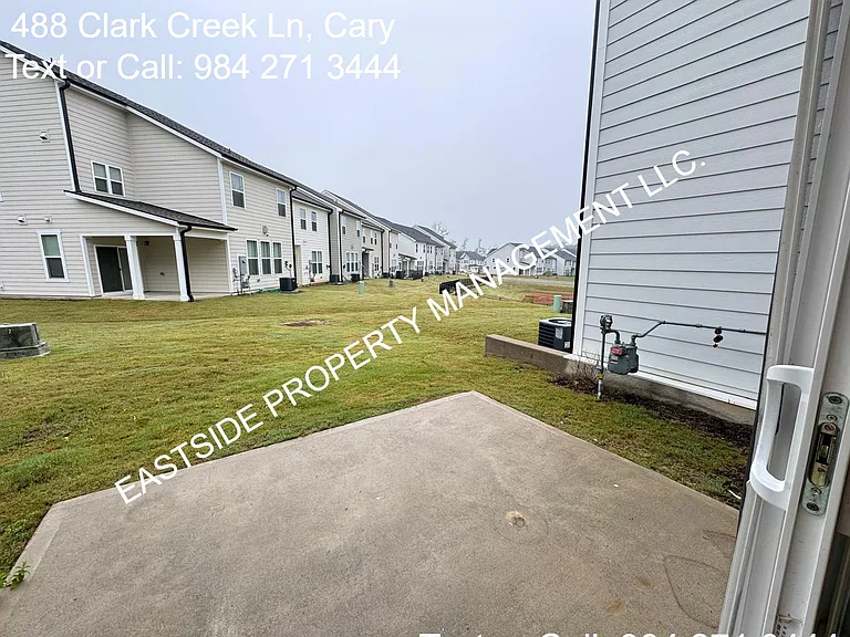 488 Clark Creek Ln — Photo 22