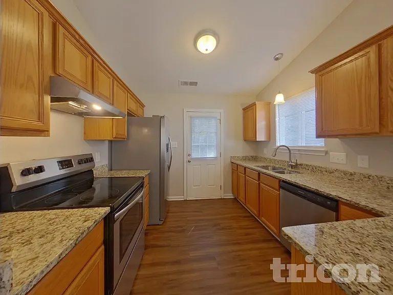 2856 Oasis Ln — Photo 6