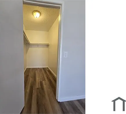 9047 Langdon Ave #15 — Photo 4