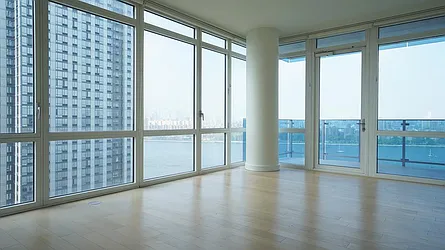 Rented by R New York