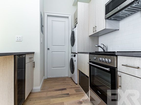 4th image of 946 Bushwick Ave #6005