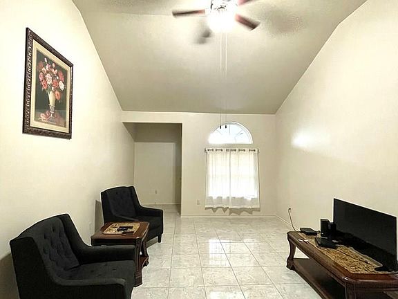 4th image of 5033 Sedona Pl