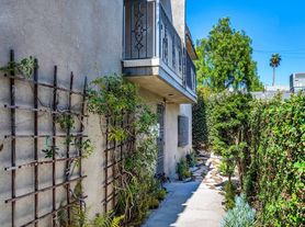 815 Broadway St, Venice, CA