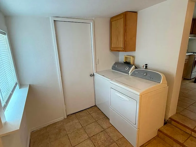 415 9th Ave — Photo 3