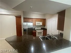 2 bed, 2.0 bath, 1181 sqft, $4,000 — Photo 3