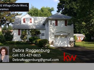 141 Village Cir W, Paramus, NJ 07652